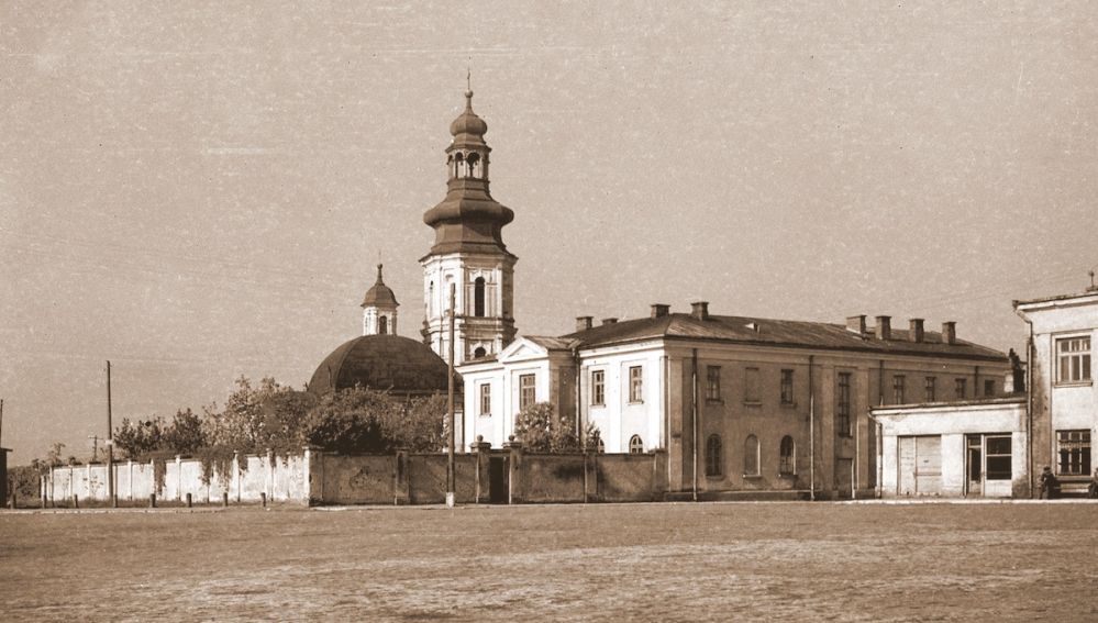 Kościół św. Mikołaja w latach 50-tych.